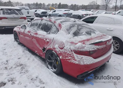 2022 Alfa Romeo Giulia Quadrifoglio Rwd z USA, uszkodzony, nr VIN ZARFAMEVXN7659596